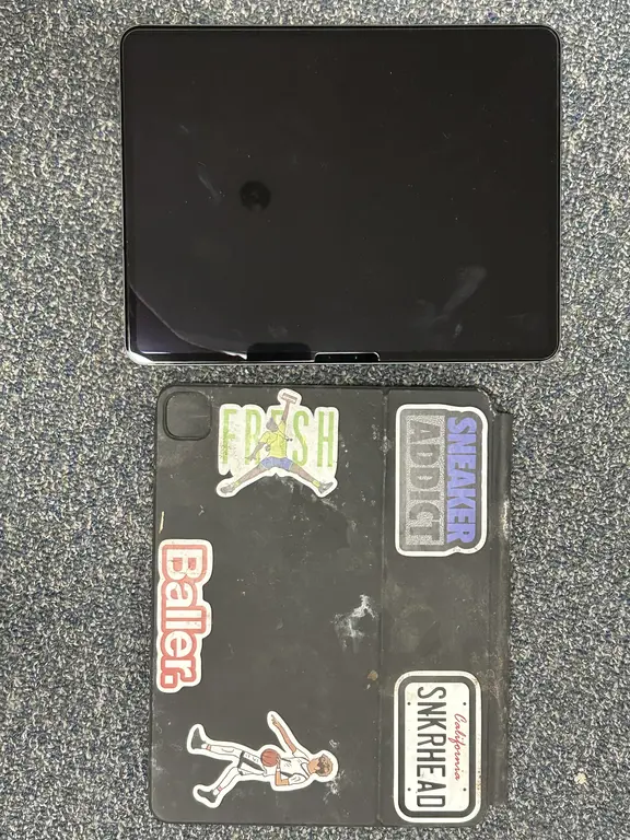 iPad 13